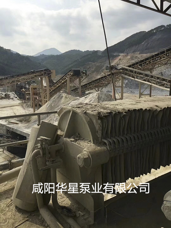 陶瓷柱(zhù)塞泵使(shi)用現場(chǎng)礦山開(kāi)采尾礦(kuàng)處理