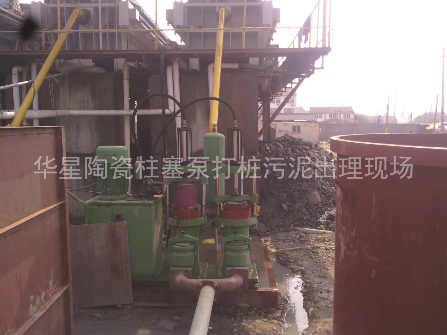 陶瓷柱塞泵使(shi)用現場房地産打(da)樁污泥出理