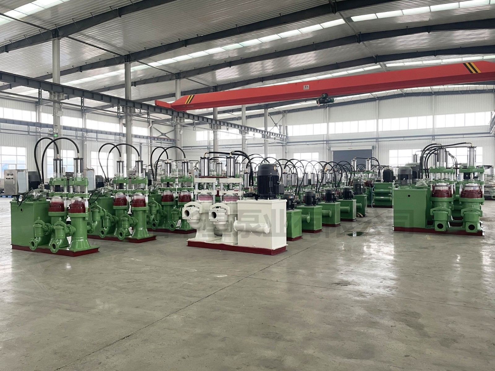 液壓(ya)陶瓷柱塞泥漿(jiāng)泵 液壓陶瓷柱(zhù)塞泥漿泵