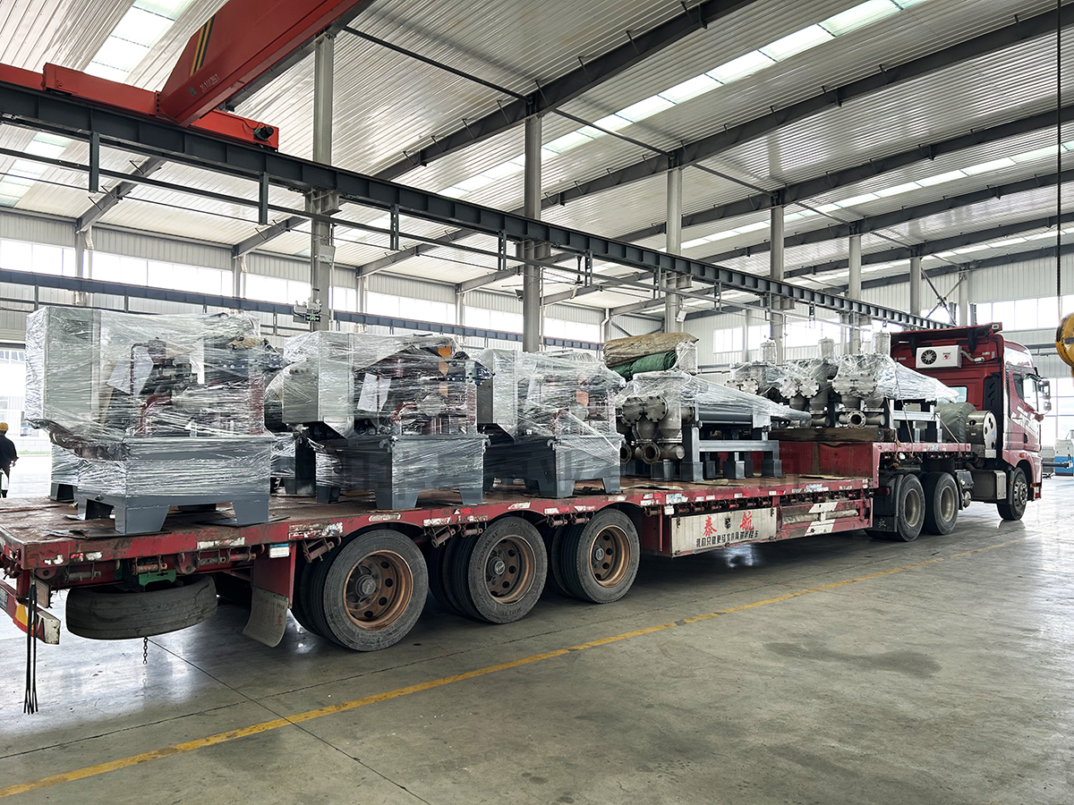 卧式(shì)柱塞泵發(fa)貨